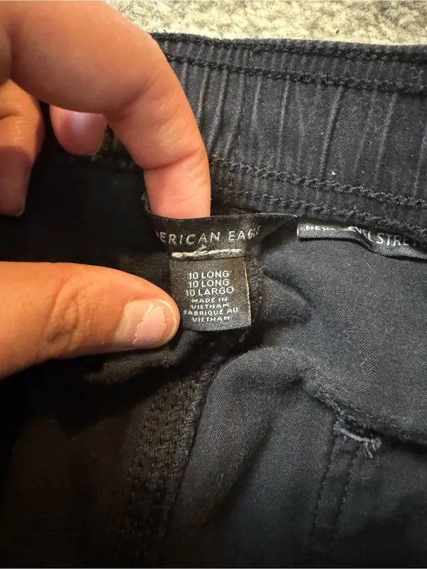 American Eagle Outfitters Black Joggers - Image 2