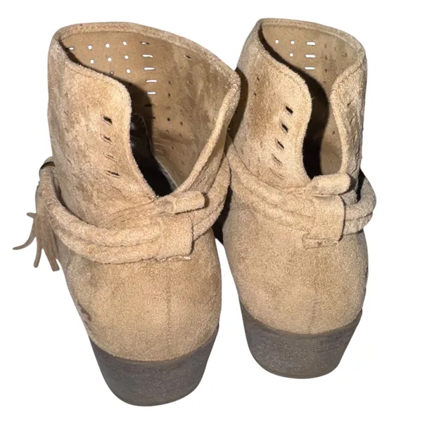 Billabong Womens Ankle Boots‎ Sz 8 Nico Dune Beige Braid Tassels Faux Suede Boho - Image 5