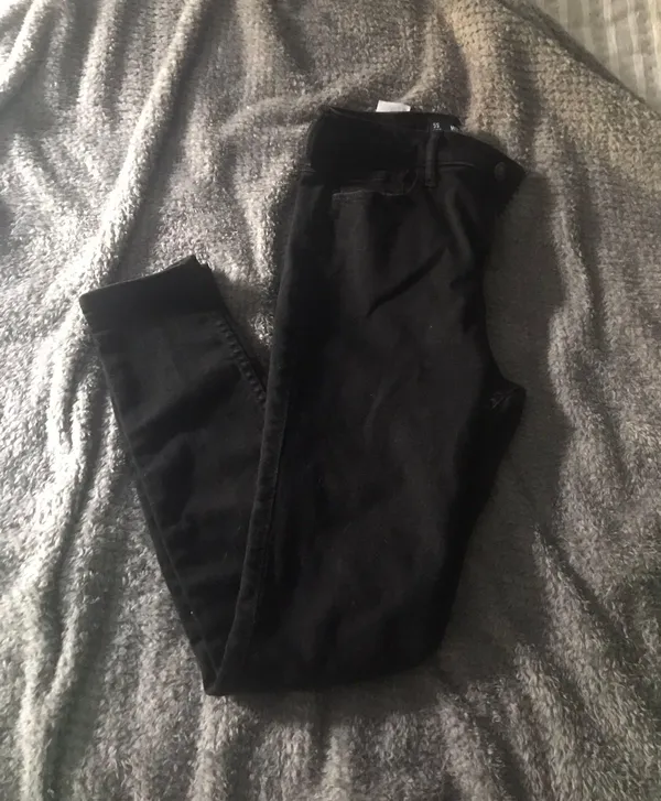 Hollister High-Rise Jeans - Image 2