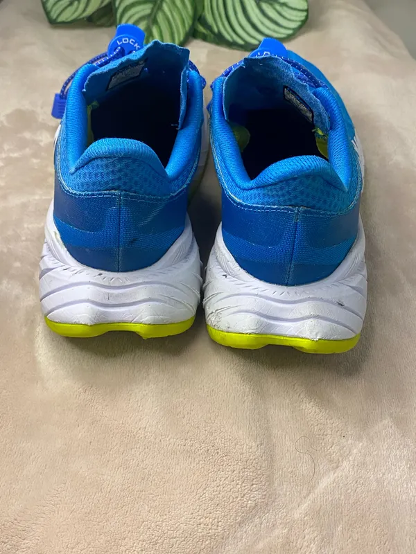 Hoka One One Carbon X 2 Diva Blue Citrus Womens size 6 - Image 4