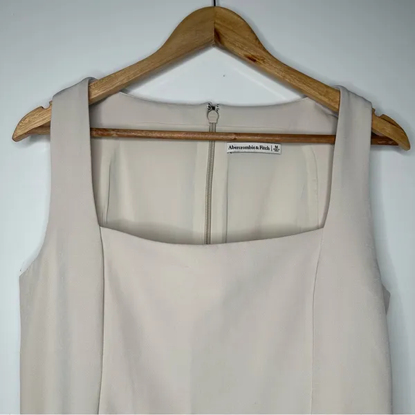 Abercrombie & Fitch NEW! Squareneck Belted Mini Dress Size Medium - Image 4