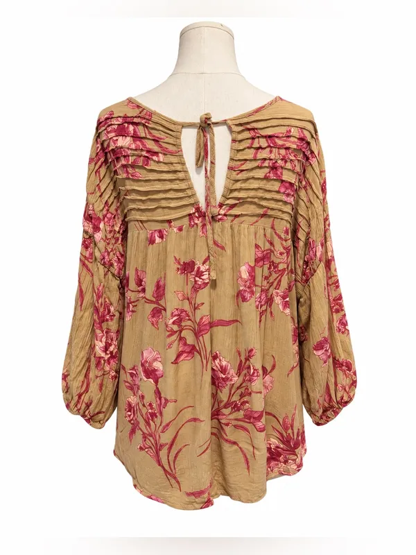 Easel Los Angeles Floral Boho Top Size Medium Pink Tan Pleated Gauze Blouse - Image 3