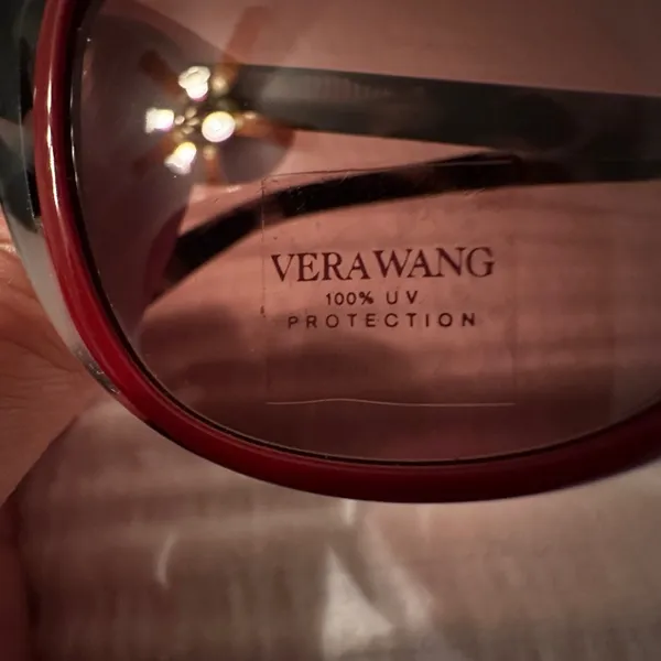 Vera Wang Cranberry Tortoise Cat-Eye Sunglasses - NWT - Image 5