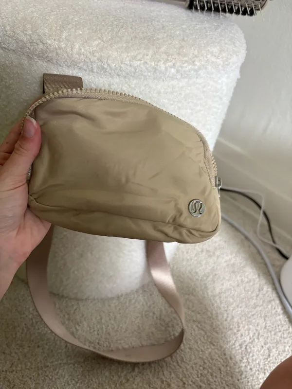 Lululemon Fanny Pack Belt Bag Crossbody Bag - Image 2