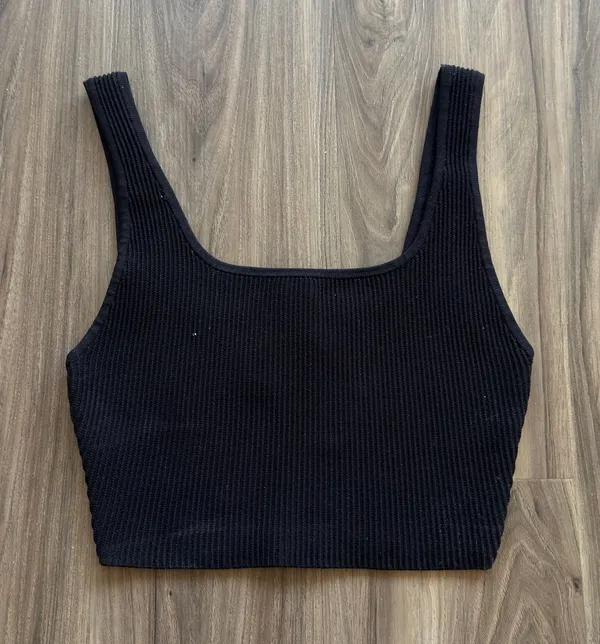 Aritzia Babaton Tank Top Sculpt Knit - Image 2