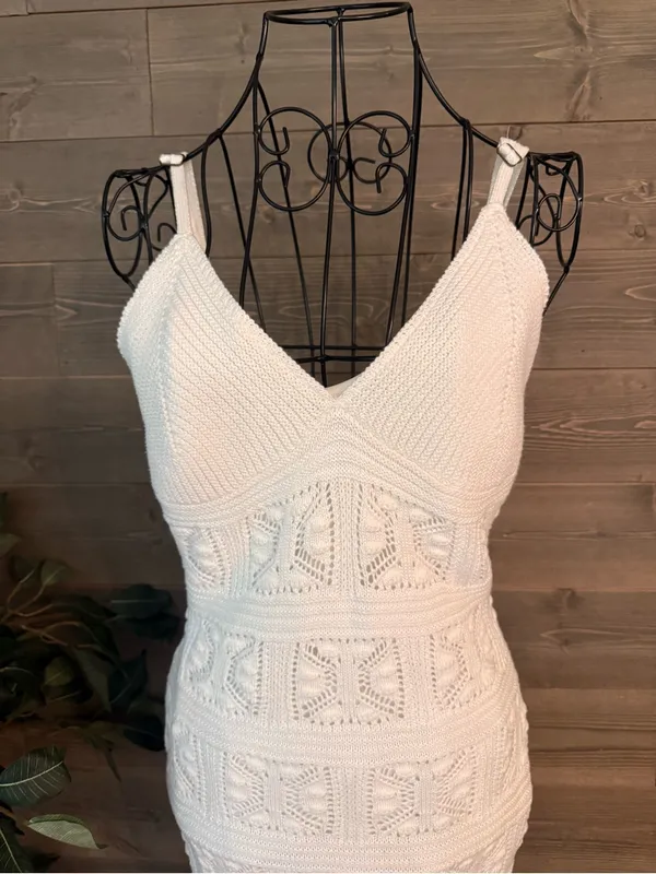 Olive and oak crocheted knit body con dress - Image 4