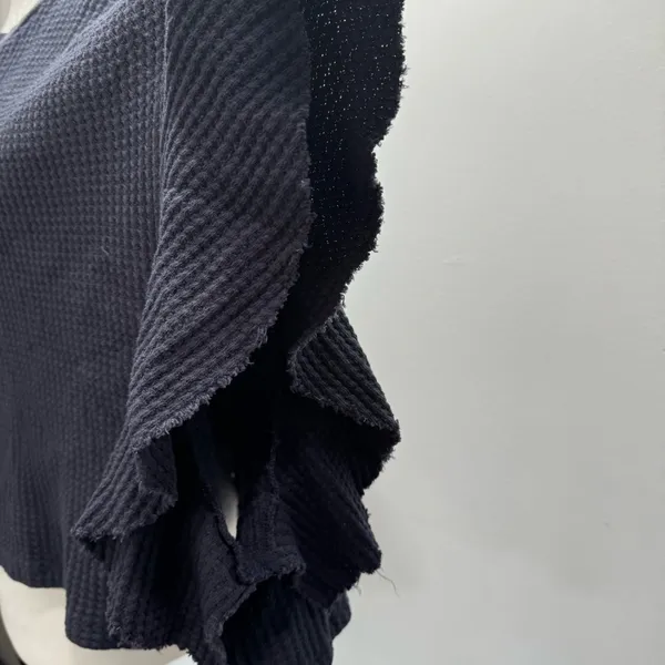 BUCKETLIST Navy Blue Waffle Knit Raw Edge Flutter Sleeve Slouchy Cropped Top NEW - Image 10