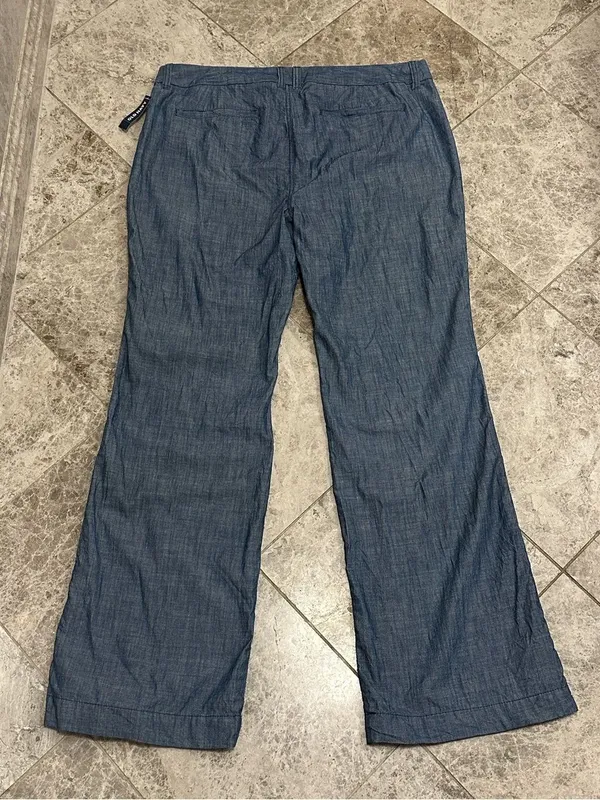 Old Navy Sweetheart Chambray Pant NEW Mid Rise Straight Leg 100% Cotton Size 14 - Image 9