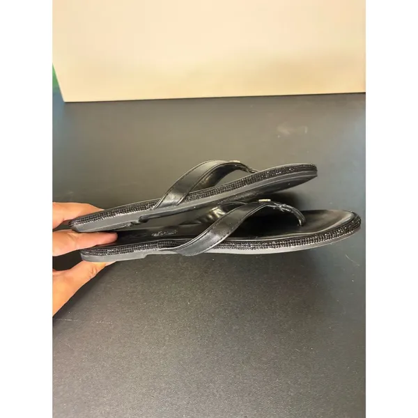 GBG Los Angeles Black Leather Thong Sandals Size 6.5 - Image 4