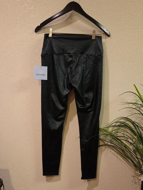 Ease of Motion Black Faux Leather Leggings Size Small - Image 2