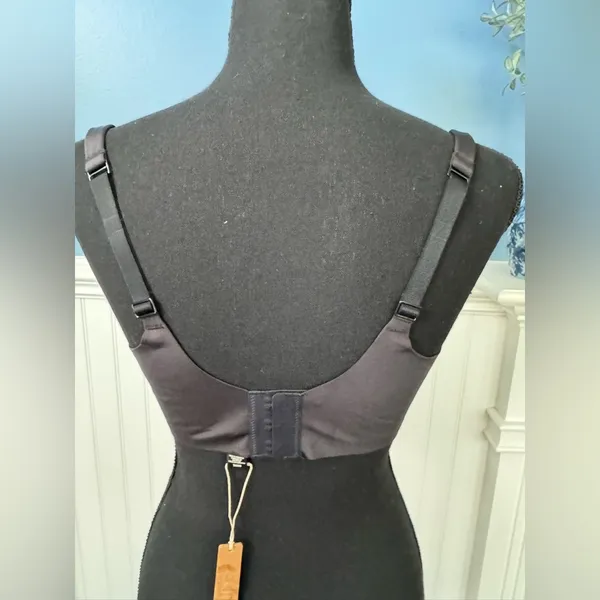 NWT Skims Ultimate Push-Up Plunge Bra ~ Onyx Black ~ 36 DD - Image 5
