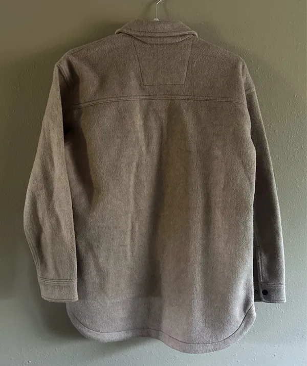 Carhartt Women's Loose Fit Fleece Shirt Jac - Oat Milk Heather (Size Medium NWOT) - Image 3