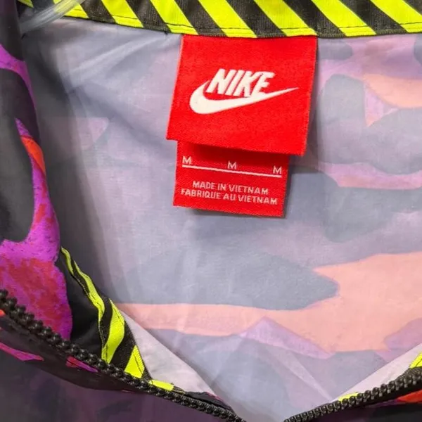 Nike Track & Field Windrunner Jacket Camo Medium - Image 3