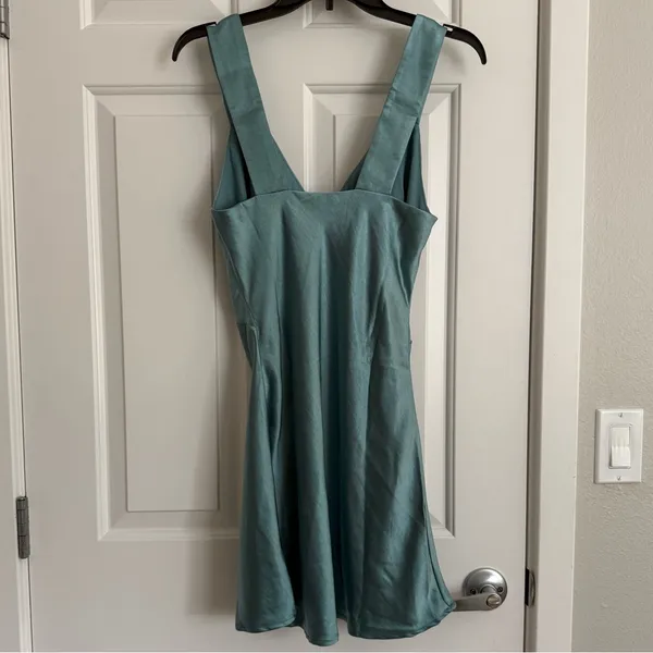 Few Moda kourt Jules Satin Mini Slip Dress - Size S‎ - Turquoise - NWT - Image 5