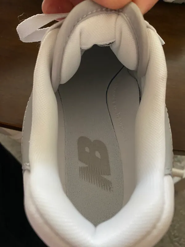 Sneakers - Image 3