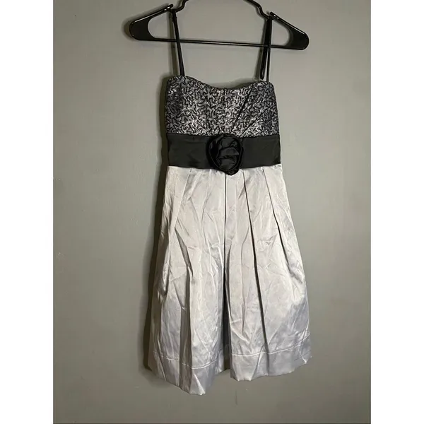 Speechless Black Silver Bow Spaghetti Strap Formal Dress Size 5 - Image 2