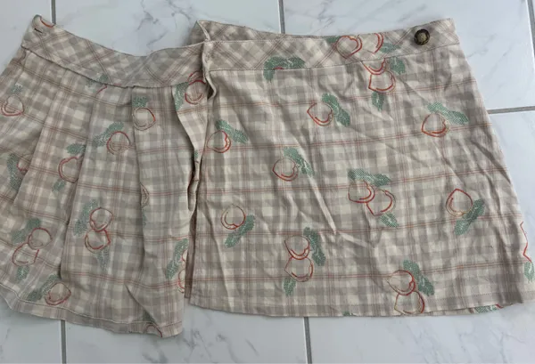 Urban Outfitters Peach Wrap Skirt Embroidered Plaid Pleated Mini M - Image 2