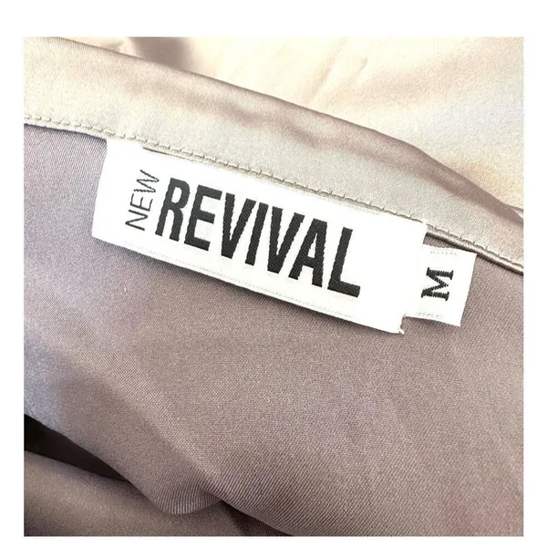 New Revival grey off the shoulder long sleeve blouse - Image 8