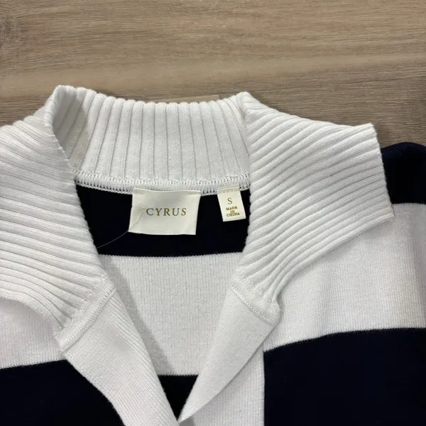 NWT Cyrus Striped Short Sleeve Sweater Top Women Size Small - Image 2