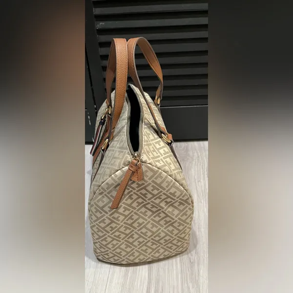 Tommy Hilfiger Beige and Brown Monogram‎ Bag - Image 6