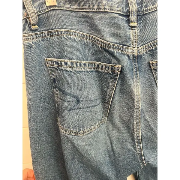 American Eagle‎ Women's Mom Jeans Size 4 Blue High Rise Relaxed Fit - Image 4