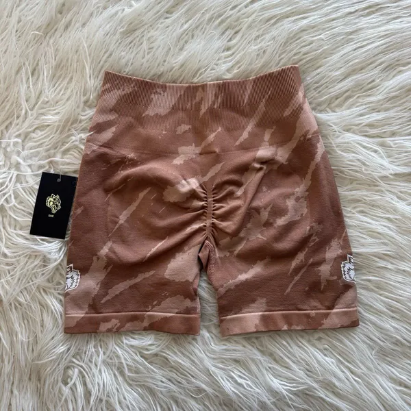 Darc Sport Wolves Forever Seamless Everson Shorts Desert Rose Native Camo Small - Image 4