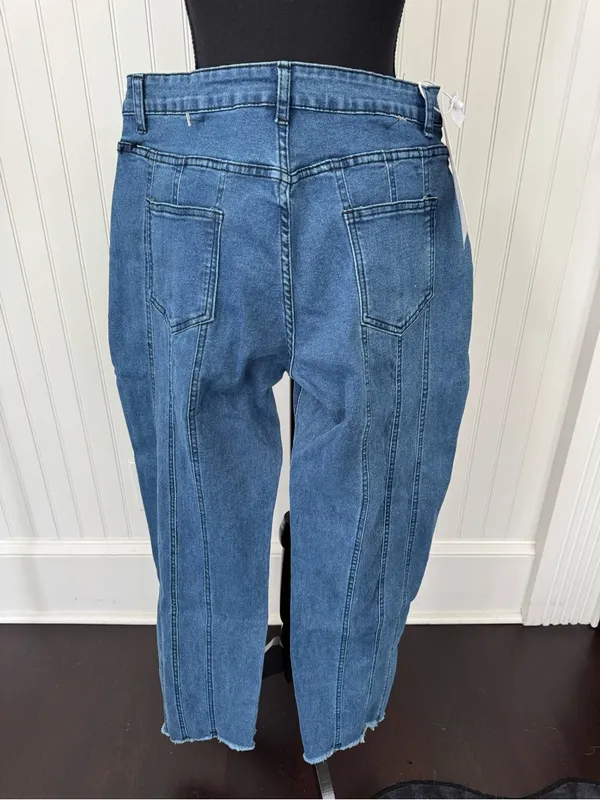 NWT Boutique Wide Leg Seam Detail Jeans High Rise Stretch Denim Raw Hem ~XL - Image 4