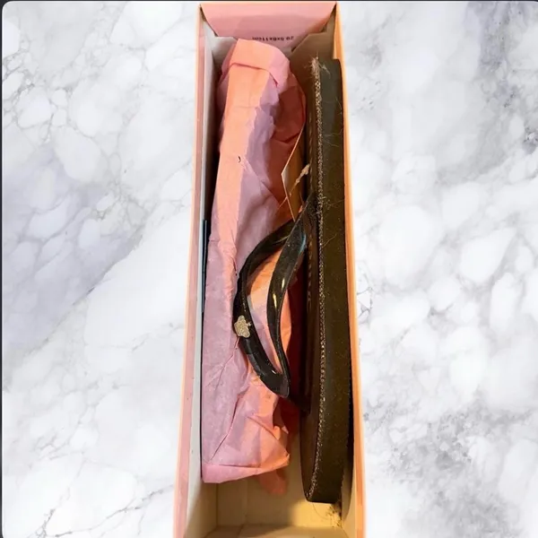 Juicy Couture JC Sparks Flip Flops Black Iridescent Rhinestone Size 7 New w/ Box - Image 2