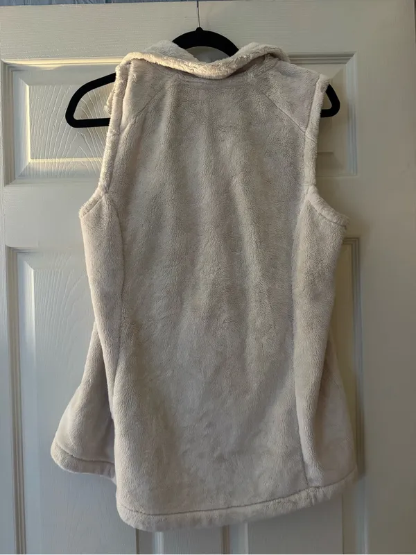The North Face Women's Cream Plush Fleece Vest - Zip Front - Image 7