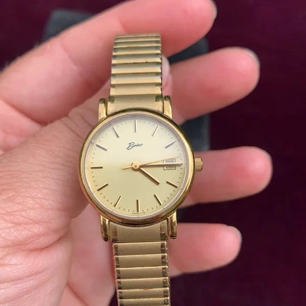 Vintage Belair Gold Tone Stretchy Band Women’s Watch - Image 2