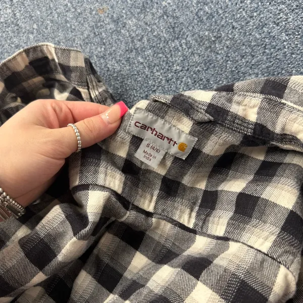 Carhartt Women’s Plaid Button Down Long Sleeve Shirt Black and White Small - Image 2