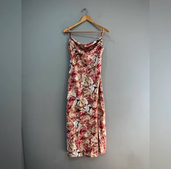 SALE! Pink Floral Unbranded Drape Front Maxi Dress Size M EUC - Image 4