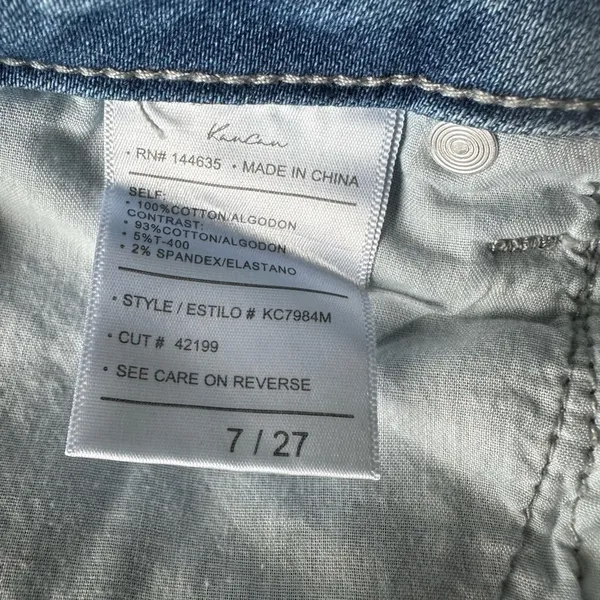 Women’s Kancan Size 7/27 Distressed Denim Shorts - Image 3