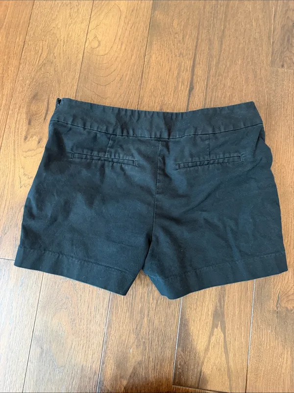 Banana Republic Black Women's Casual Shorts Size 6 - C70-027 - Image 5