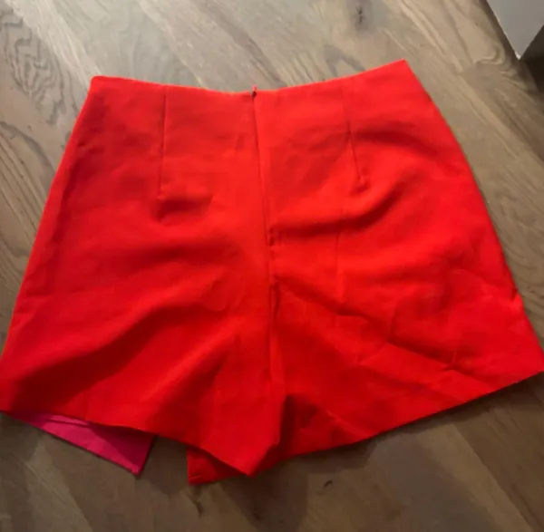 Boutique Skirt Size M - Image 3