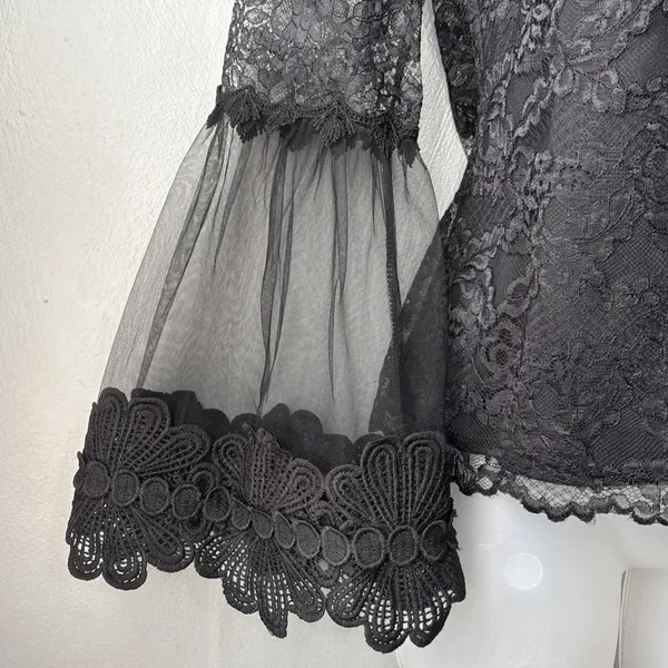 Black Lace Top Size 4 Small Dark Coquette Sheer Witchy Vamp Bell Sleeve Retro - Image 4