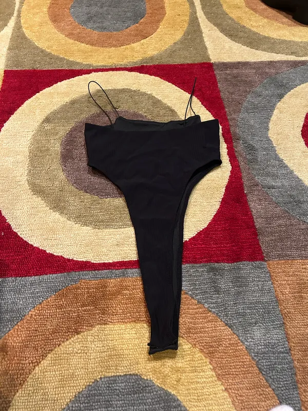 NWOT Edikted Camilla High Cut Bodysuit Black Spaghetti Strap Ribbed Thong Small - Image 4
