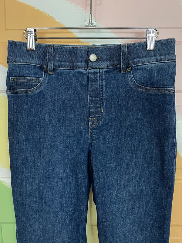 SPANX Pull On Flare Jeans Dark Wash High Rise Stretch Shaping Denim Sz M 🧡🎀 - Image 4