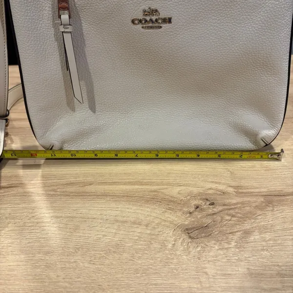 Coach Pebbled‎ Leather Crossbody Bag Chalk White Gold Hardware F29210 - Image 9