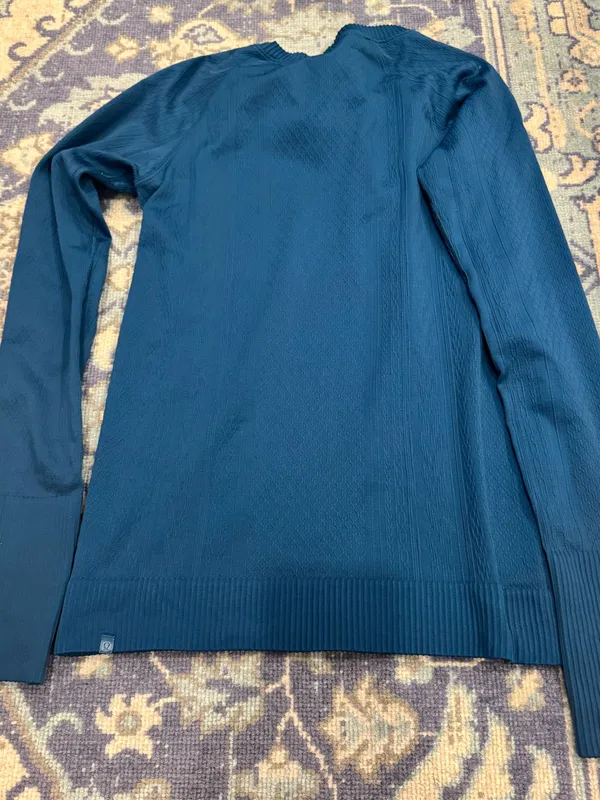 Lululemon Embossed Pattern Long Sleeve 6 - Image 2