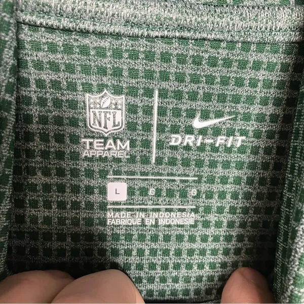 Nike‎ Green Bay Packers pullover size large - Image 3