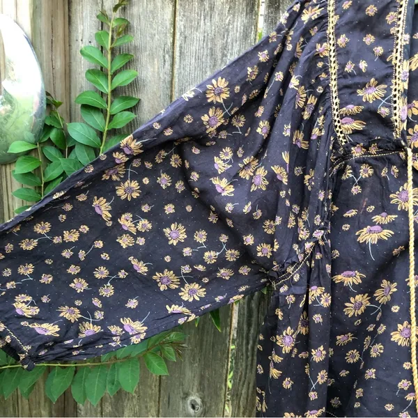 Free People Floral print Cotton Top Blouse M - Image 5