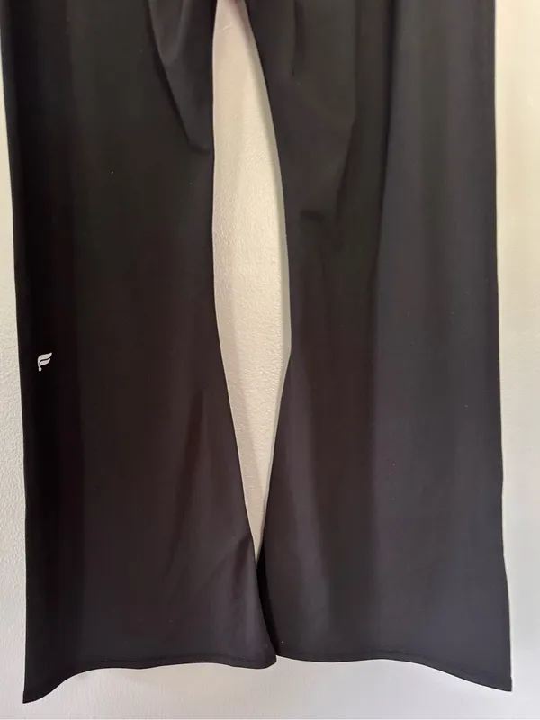 NWT Fabletics Oasis PureLuxe Kick Flare Leggings Black 3X Short - Image 6