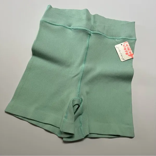 NWT free people free throw‎ shorts size small women’s mint green - Image 5
