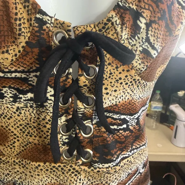 New Women's Switchblade Stiletto Snake-Print 🐍 Lace Up Halter Mini Dress Medium - Image 8