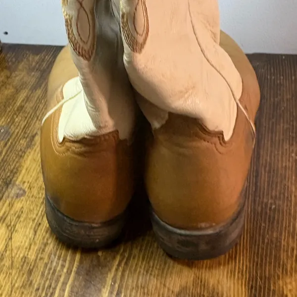 Ariat Tan And Cream Cowboy Boots Size 7.5‎ B - Image 7