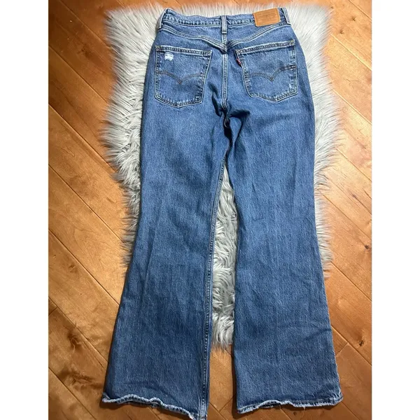 🌟HOST PICK🌟LEVI'S PREMIUM DARK WASH 70S HIGH RISE STRETCH FLARE JEANS Sz29 - Image 3