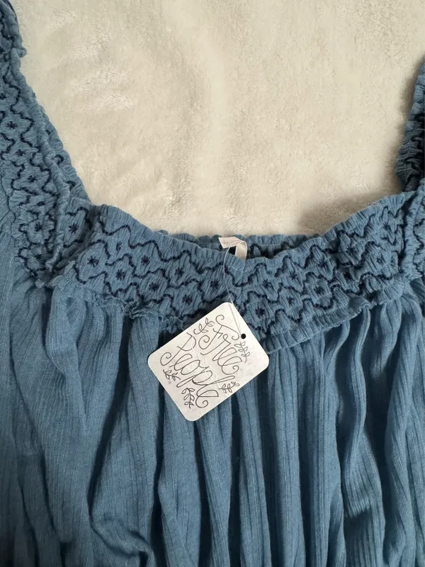 Free People Embroidered Top Small - Image 2