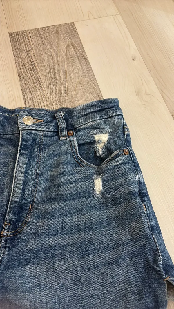 American Eagle Jean Shorts - Image 6