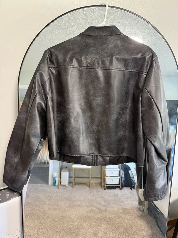 Shein Cropped Biker Jacket Faux Leather - Image 3